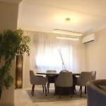 Luxe Appartment With Private Gym In Central Cairo