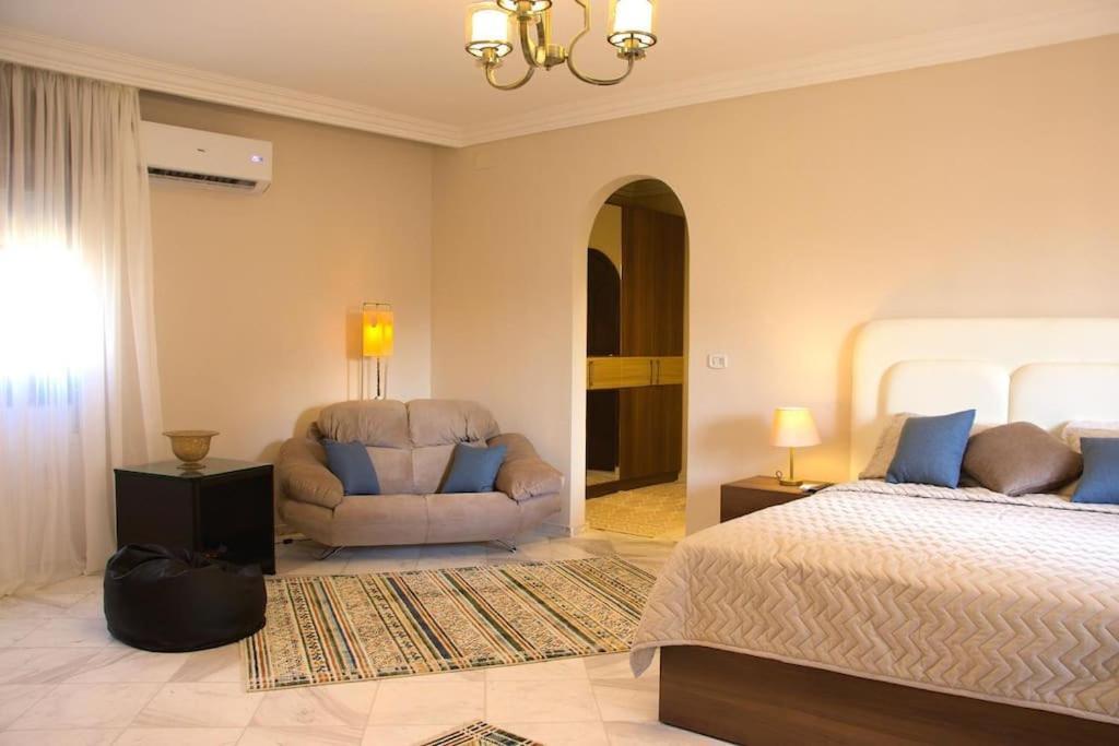 Apartment Luxe With Private Gym In *