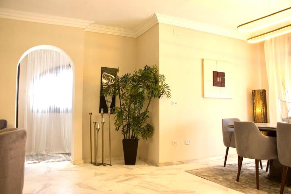 Luxe With Private Gym In Apartment *